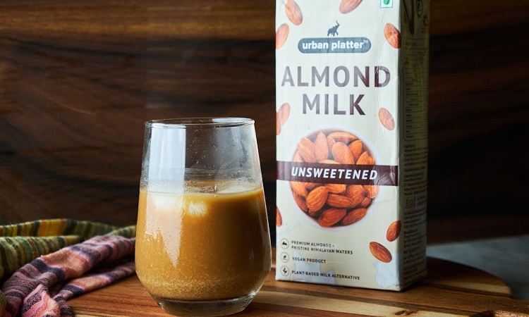 Reasons to Opt for Almond Milk in Coffee
