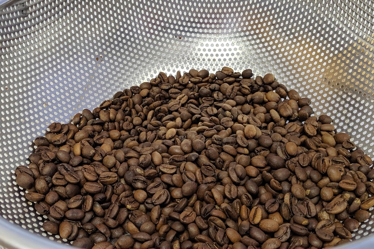 Pros and Cons of Air-Fried Coffee Beans